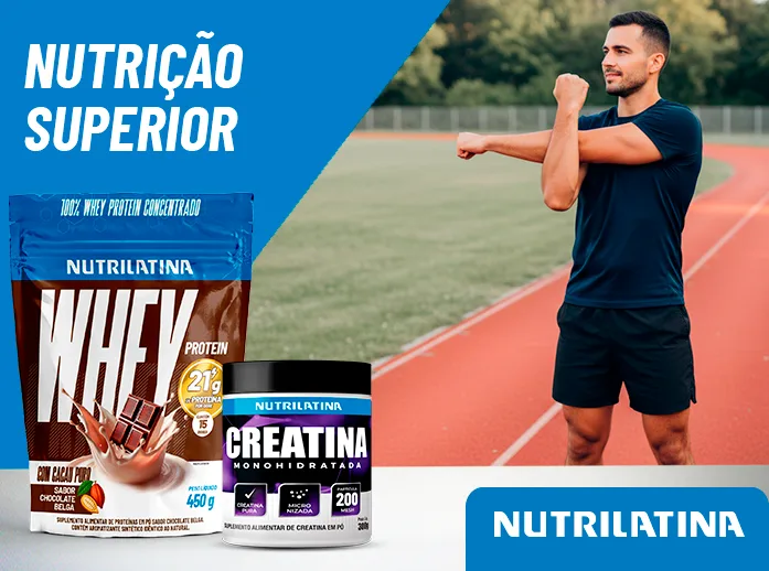 Homem correndo em uma pista de atletismo, com destaque para os suplementos Creatina e Whey Protein da Nutrilatina ao lado
